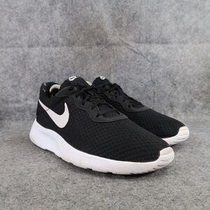 Nike Shoes Womens 9.5 Athletic Trainers Tanjun Sneakers Running Lifestyle Black